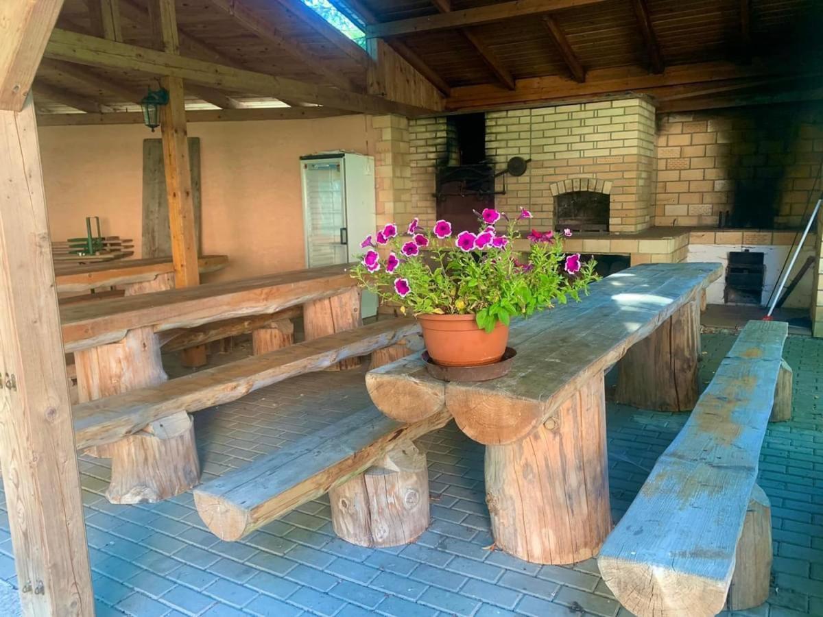 Horsky Hotel Podjavornik Papradno Buitenkant foto