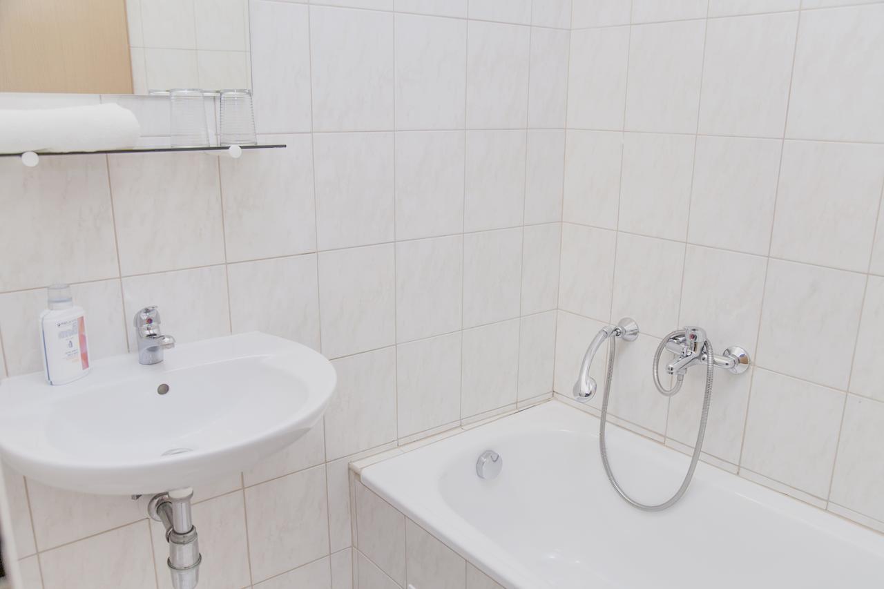Horsky Hotel Podjavornik Papradno Kamer foto